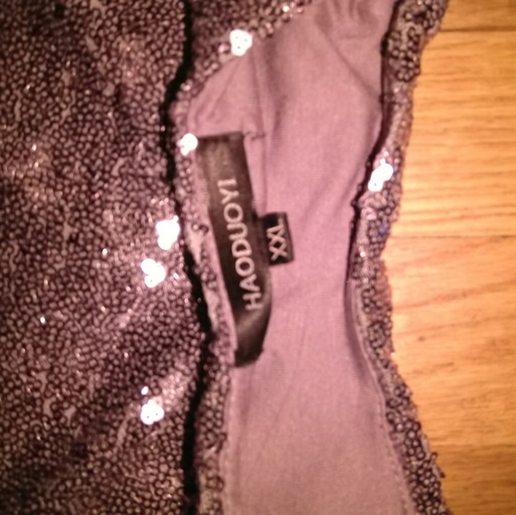 Sequin Crop Top - Picture 2 of 3